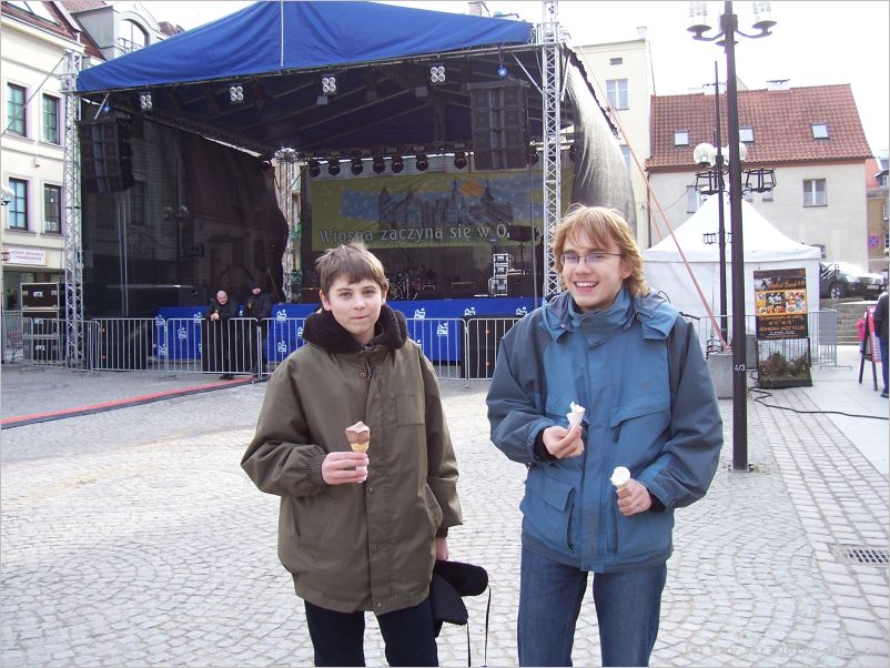 Trwa �adowanie zdj�cia...