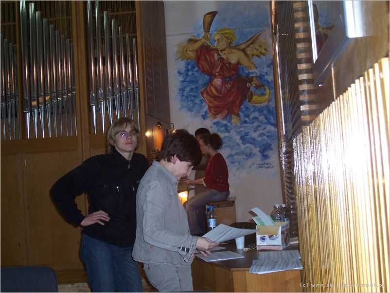 Trwa �adowanie zdj�cia...