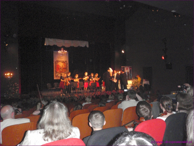 Trwa �adowanie zdj�cia...