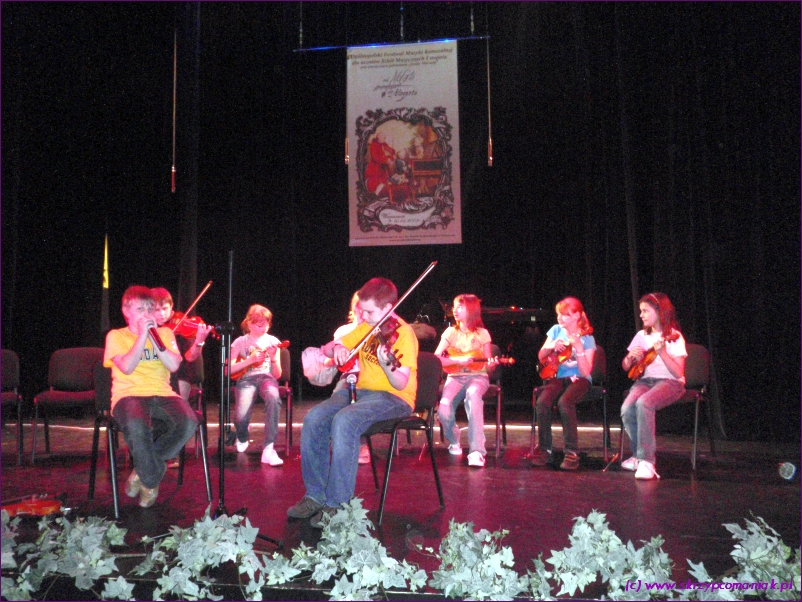 Trwa �adowanie zdj�cia...