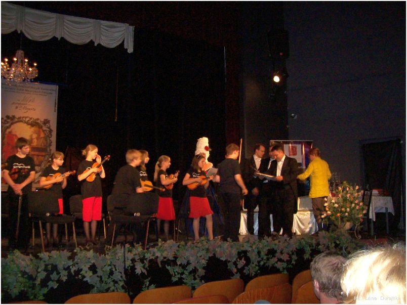 Trwa �adowanie zdj�cia...