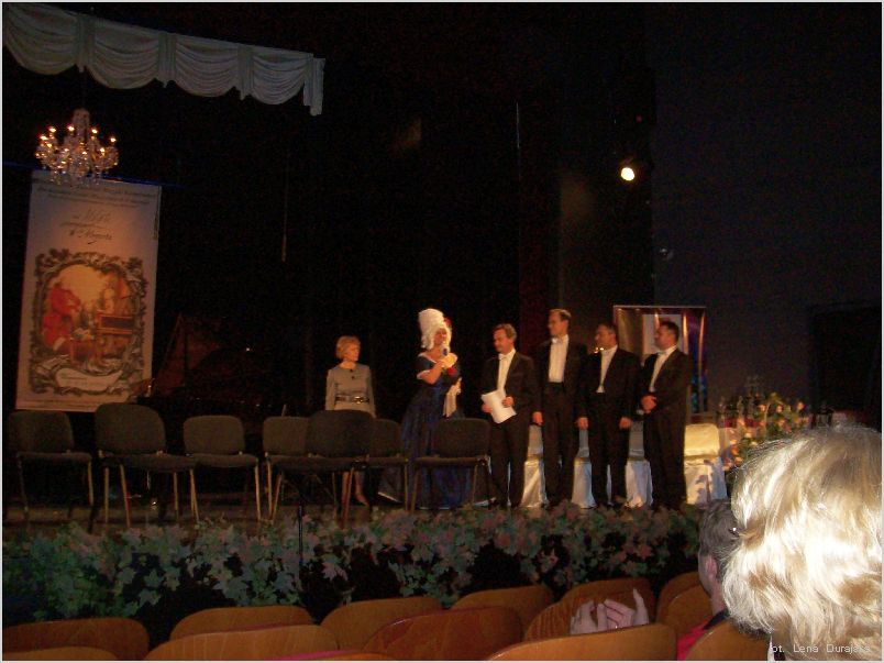 Trwa �adowanie zdj�cia...