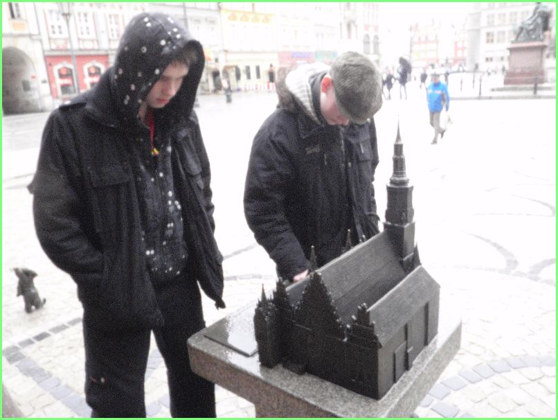 Trwa �adowanie zdj�cia...