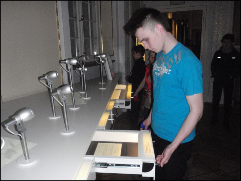 Trwa �adowanie zdj�cia...