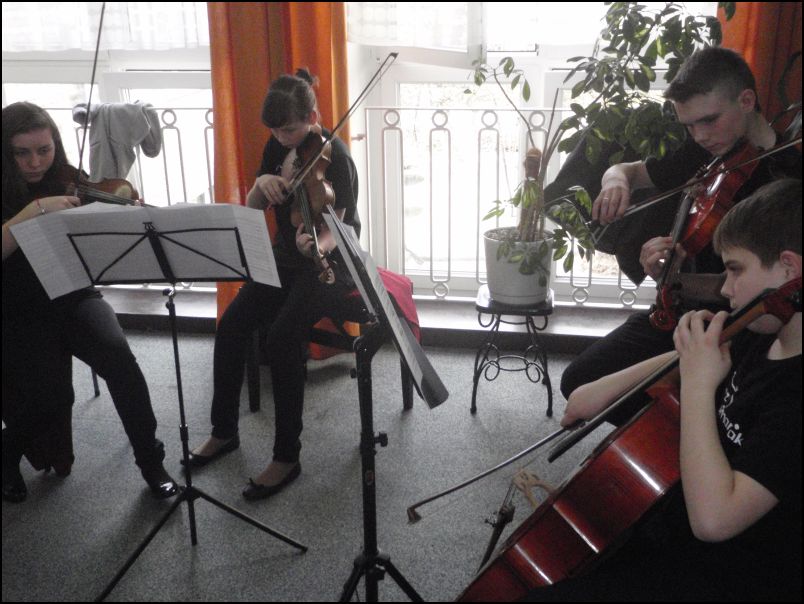 Trwa �adowanie zdj�cia...