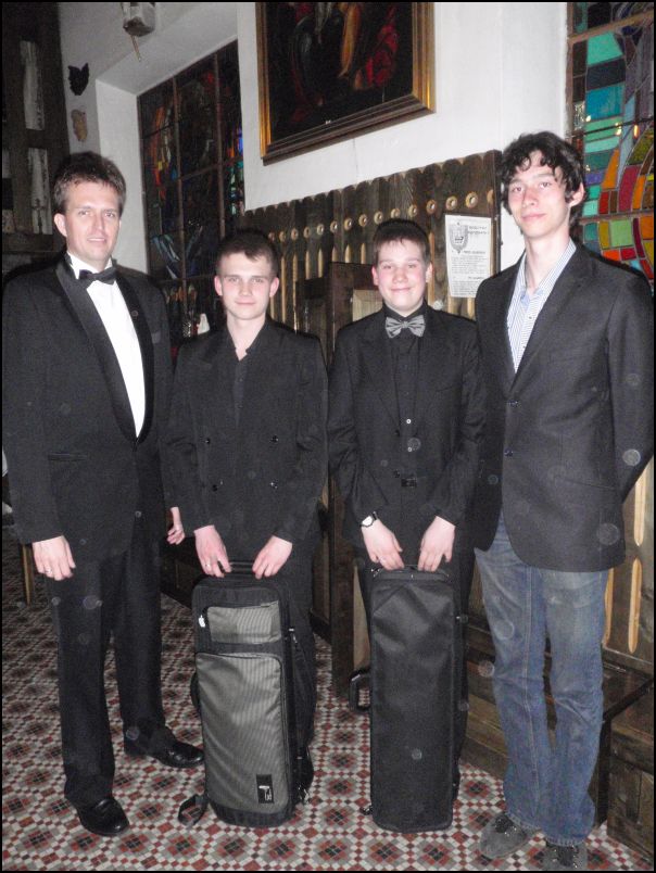 Trwa �adowanie zdj�cia...