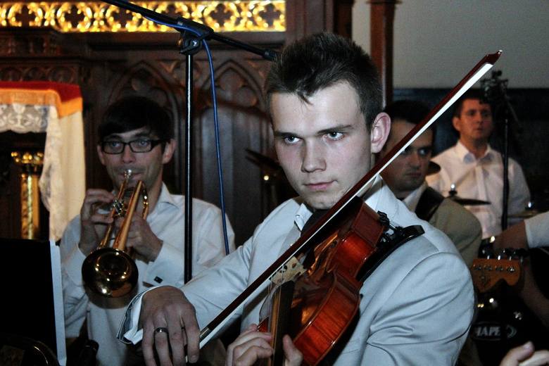 Trwa �adowanie zdj�cia...