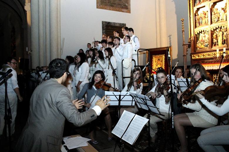 Trwa �adowanie zdj�cia...