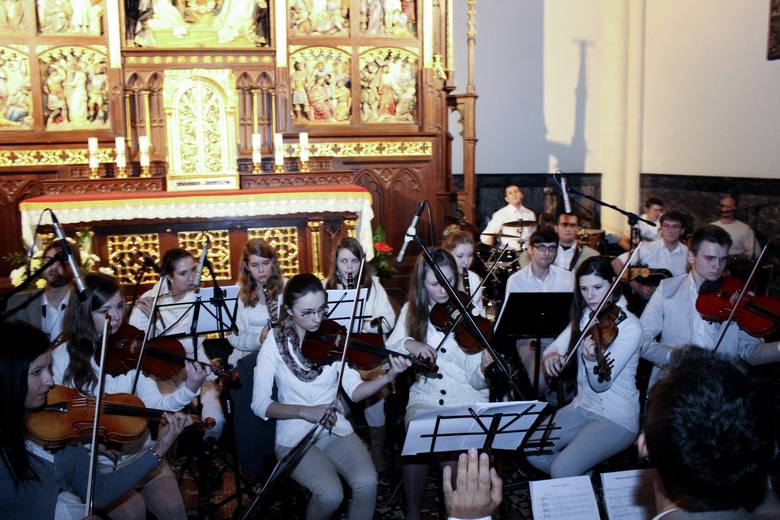 Trwa �adowanie zdj�cia...