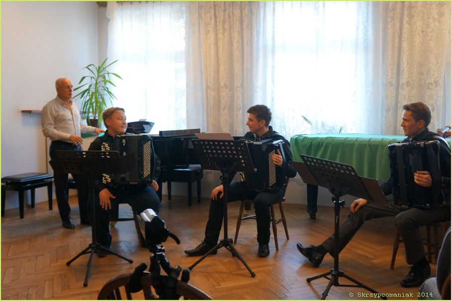 Trwa �adowanie zdj�cia...