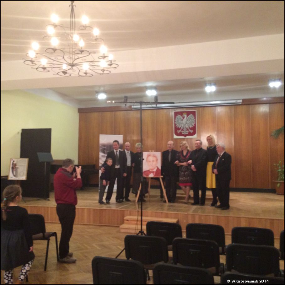 Trwa �adowanie zdj�cia...