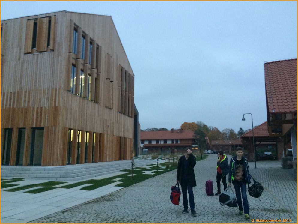 Trwa �adowanie zdj�cia...