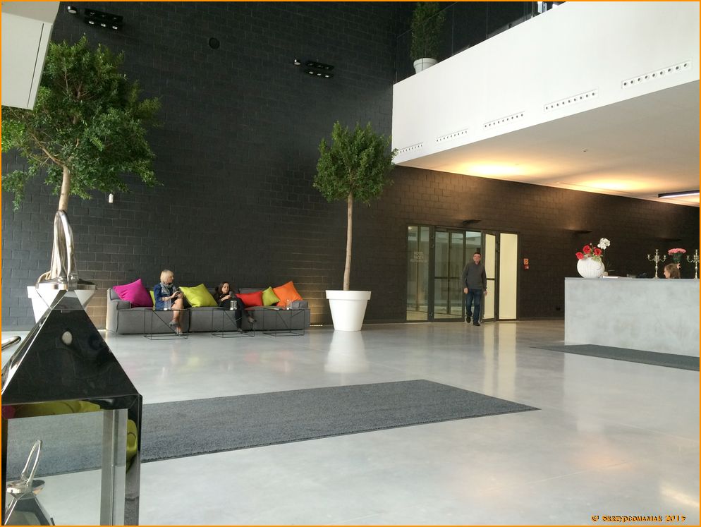 Trwa �adowanie zdj�cia...