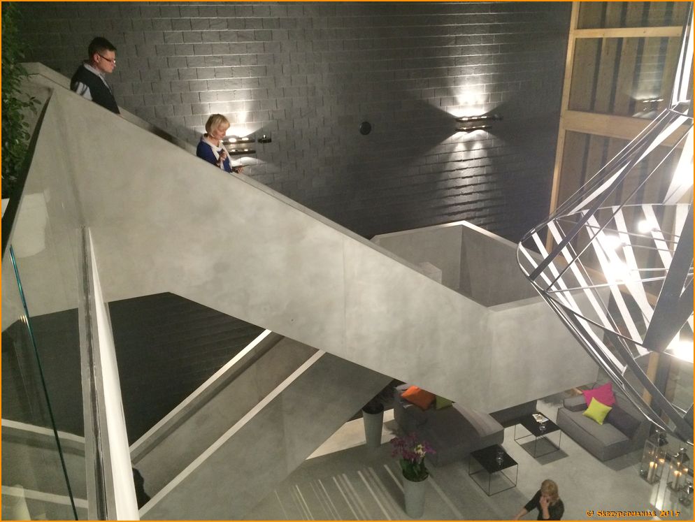 Trwa �adowanie zdj�cia...